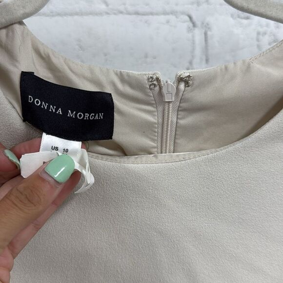 Donna Morgan Cream Sheath Dress with Bell Sleeves - LIKE NEW - Size 10 Elegant - Picture 2 of 4